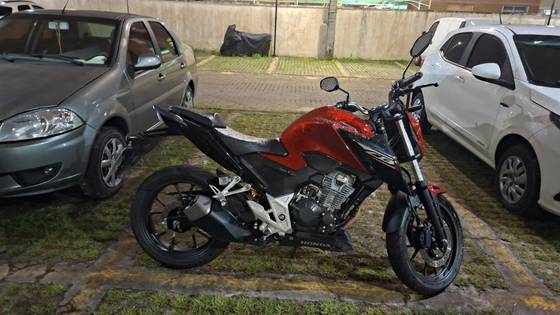 HONDA CB 300F TWISTER ABS HONDA CB 300F TWISTER ABS